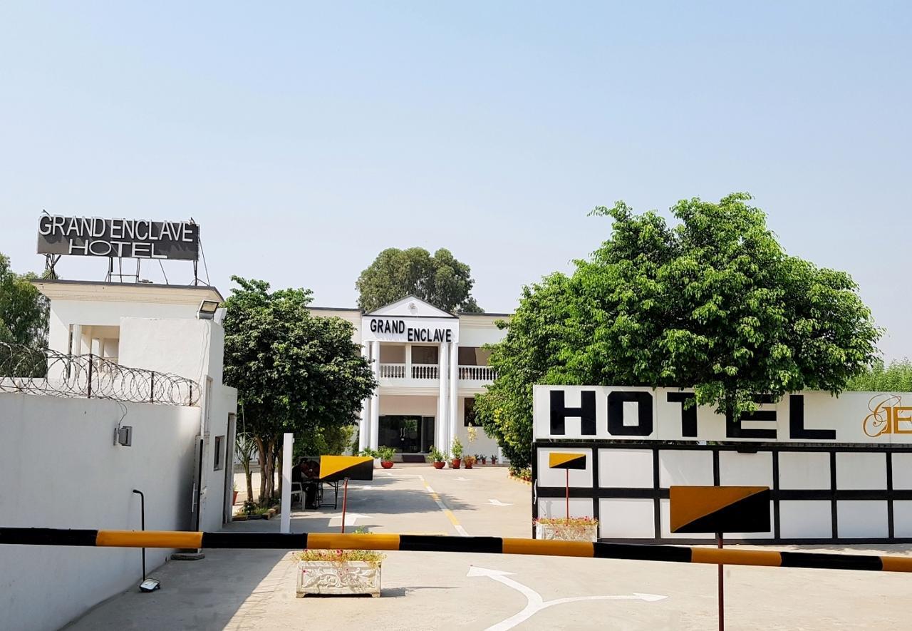 Hotel Grand Enclave Lahore Esterno foto