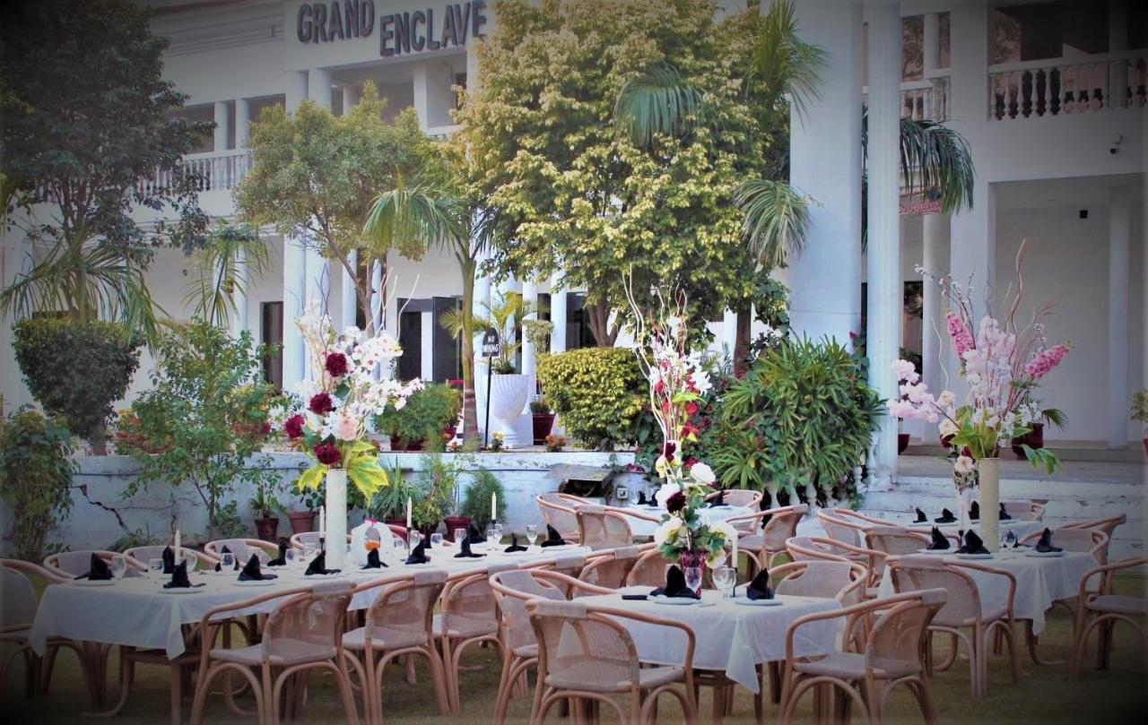 Hotel Grand Enclave Lahore Esterno foto